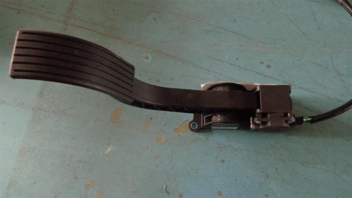 Acceleration pedal-electronics, equipped with Cummins ISBE, ISCE series, suspension type-2