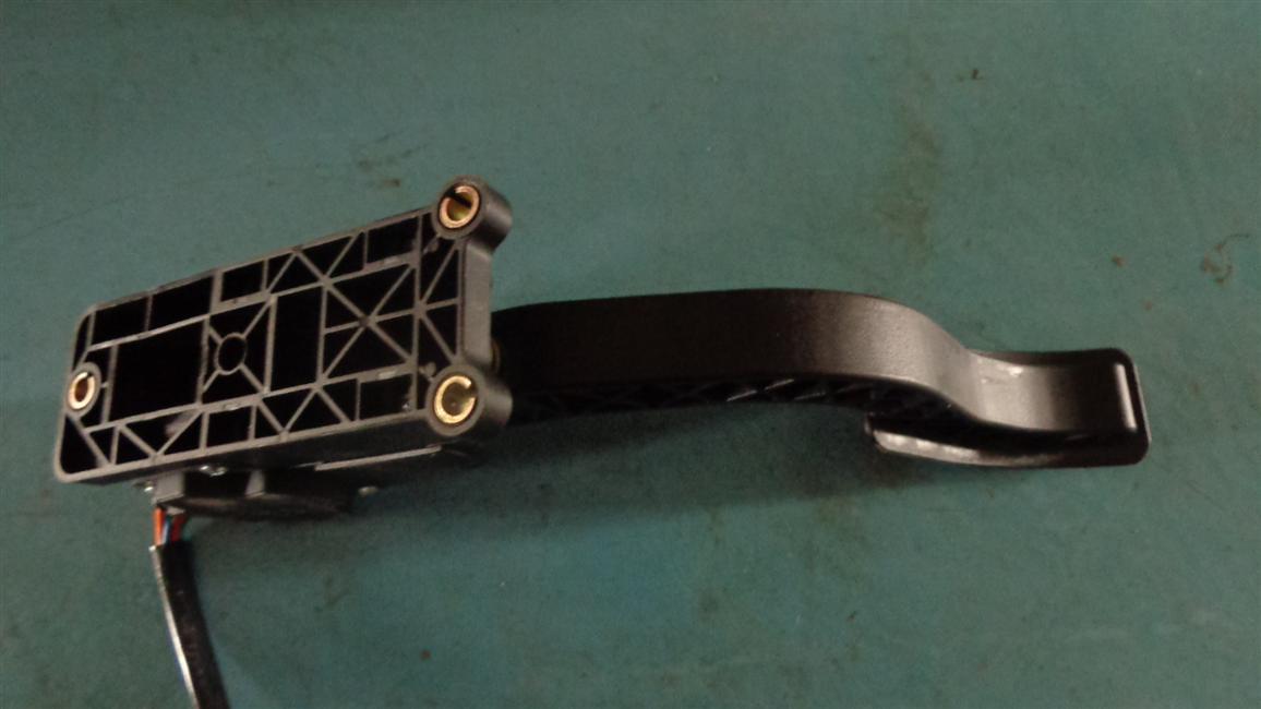 Acceleration pedal-electronics, equipped with Yuchai DELPHI electronic control single-piece pump, suspended-2