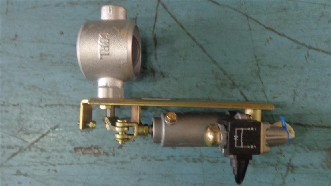 Exhaust brake valve assembly, D64,64