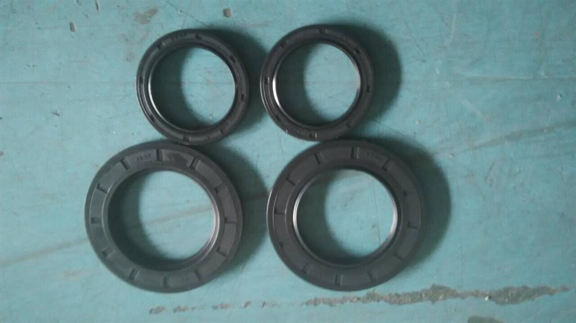 Angle transmission oil seal repair bag, 213700140