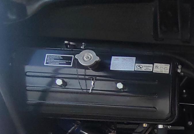 Expansion tank assembly, square, 13.5L-1