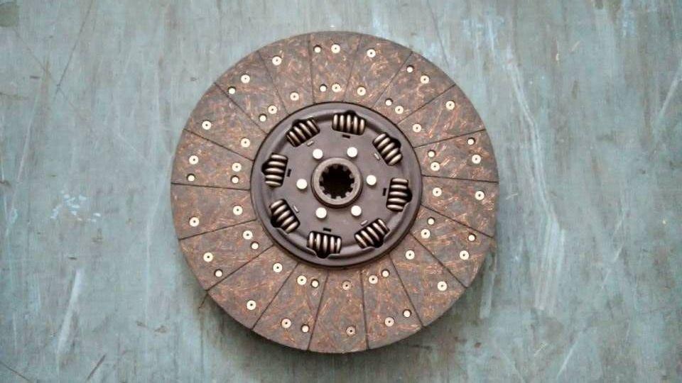 Montage de disques entraînés par embrayage, flux de fer 420, absorption des chocs en trois étapes, pièces du marché après-vente