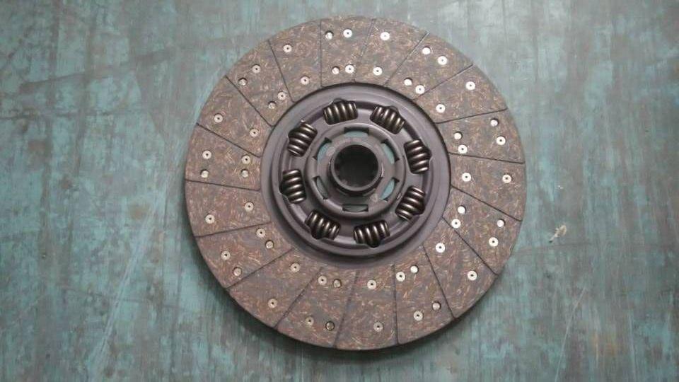 Clutch driven disc assembly, iron flow 430, pull type, aftermarket parts