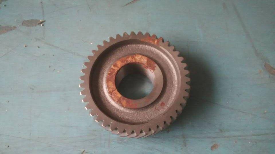 Regular meshing gear of the intermediate shaft, Z=42,1156903022
