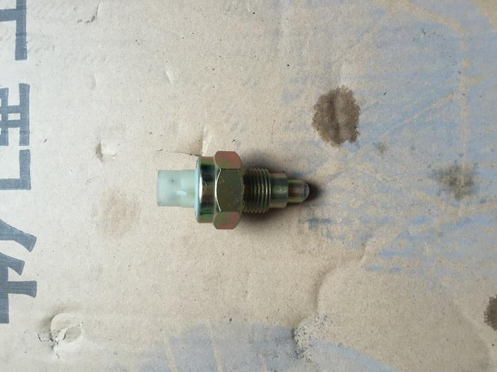 Assemblage de l'interrupteur inverse, ZM001A2-4.9-2-1