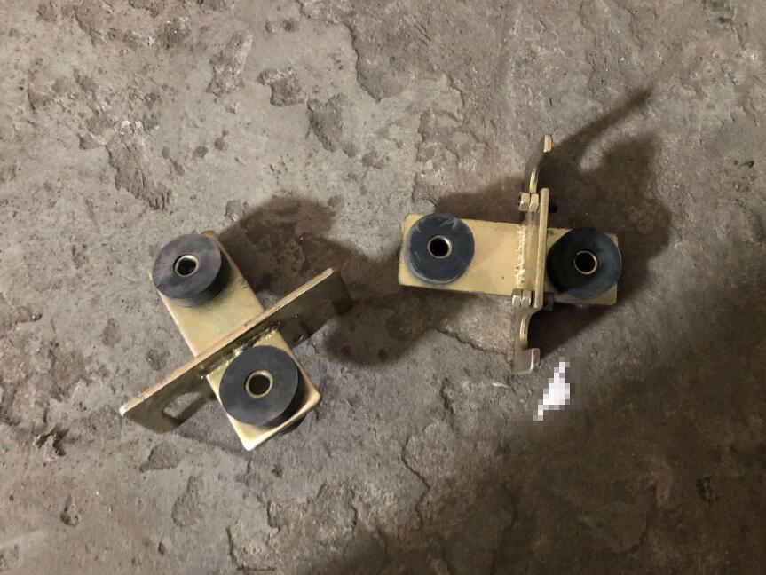 Rear selection gear bracket fixing plate, 217300420/217300660