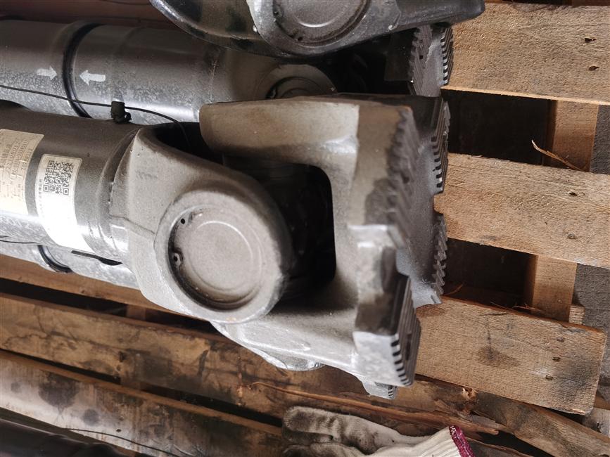 Drive shaft assembly, 700