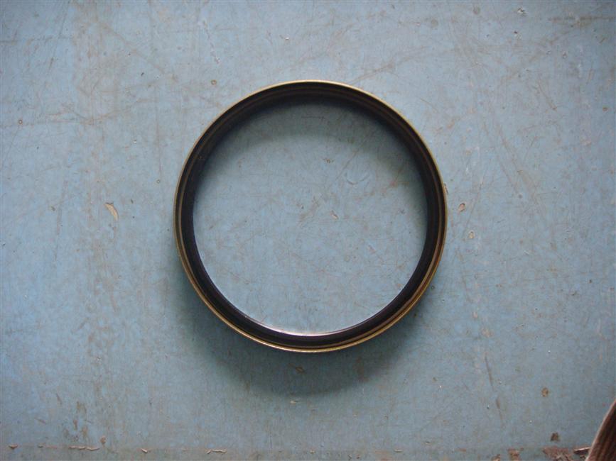 Rear hub oil seal assembly, 24ZS29K-00005-1