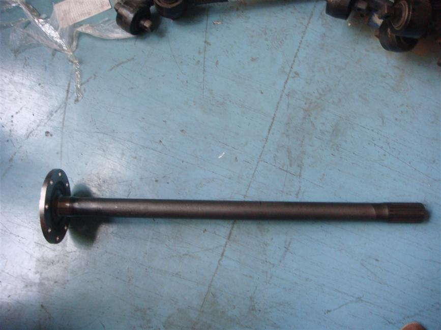 Левая полузадняя ось, JY24F31-8JWS1Z2K-XMQ