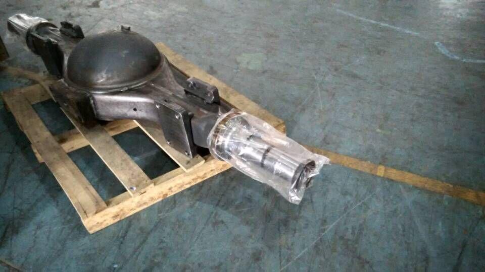 Assemblage du réservoir d'essieu arrière, 24FS30R-00005