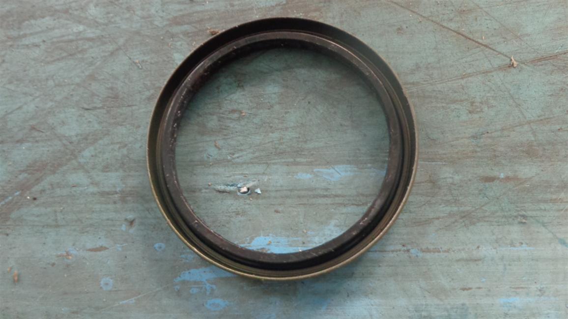 Assemblage de joint d'huile à moitié arbre, 24FS30R-00005