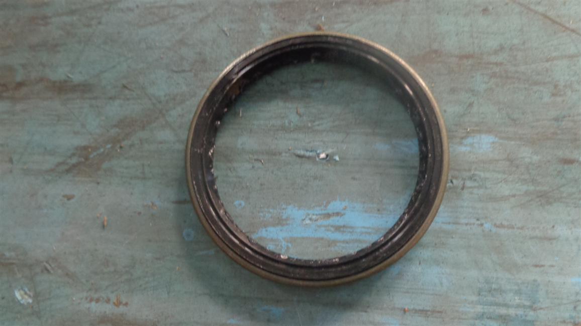 Half shaft oil seal assembly, 24FS30R-00005-1