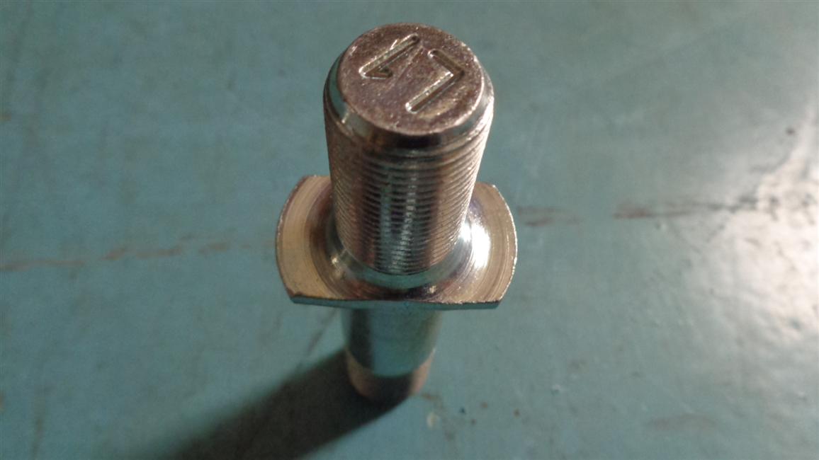 Left rear wheel bolt, 24FS30R-00005