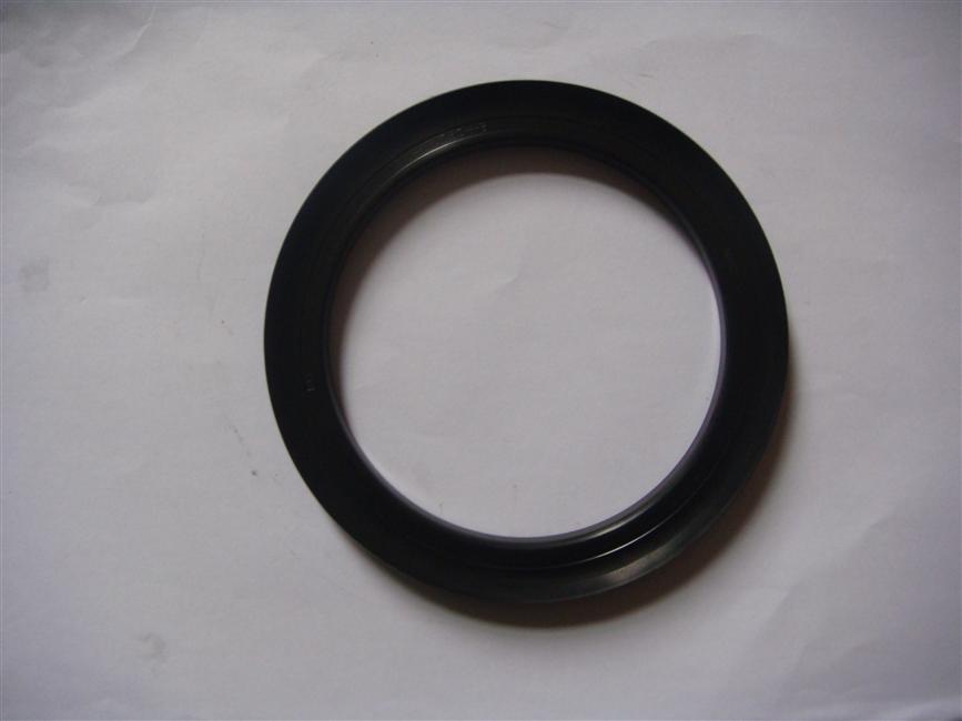Oil seal assembly in the hub, 24BRS04Z-00005-B-1
