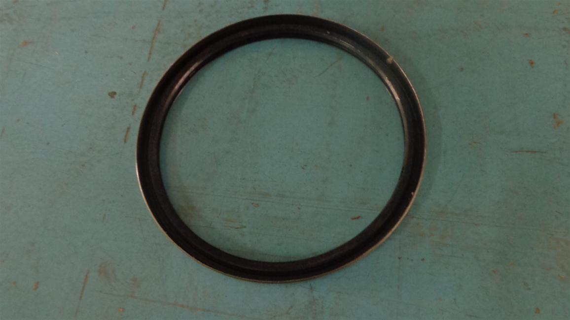 Rear hub oil seal assembly, 24FS30R-00005