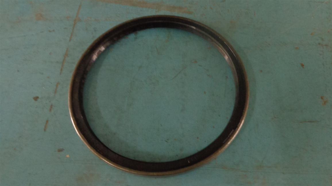 Rear hub oil seal assembly, 24FS30R-00005-1