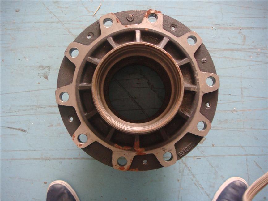 Rear wheel hub, 24ZS13J-00005