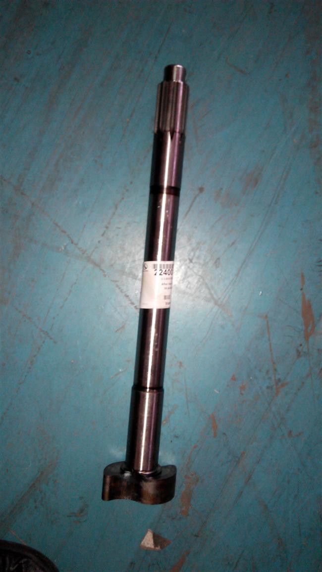 Rear left brake cam, 24BRS04Z-00005-B