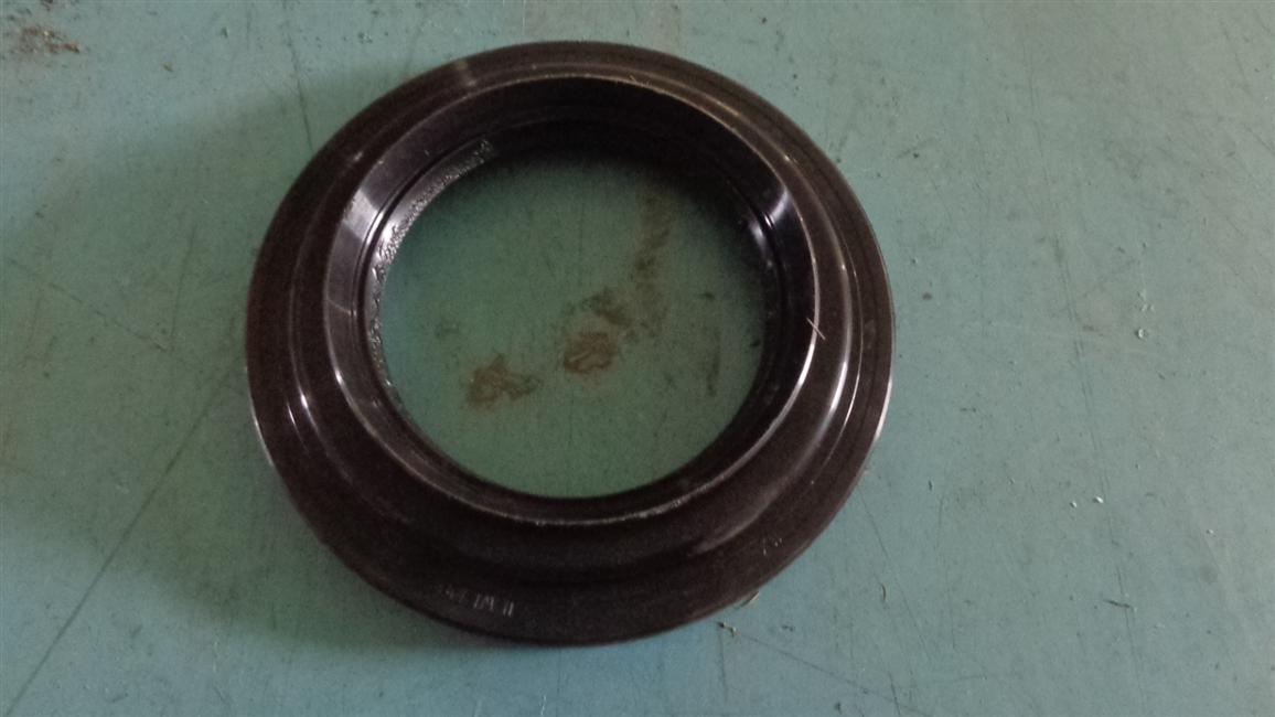 Active bevel gear oil seal, 24FS30R-00005-1