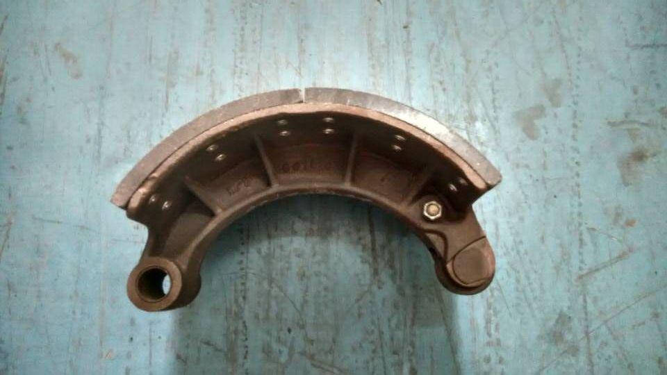 Задняя нижняя тормозная обувь с фрикционной пластиной в сборе, 24FS30R-00005-1