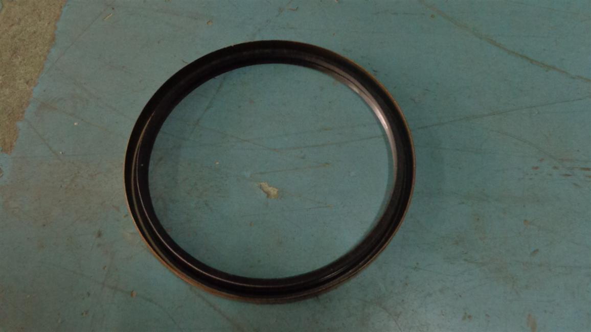 Rear hub oil seal assembly, JY 31N-04080A