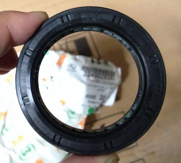 Half shaft inner oil seal, CRRC axle universal, KS