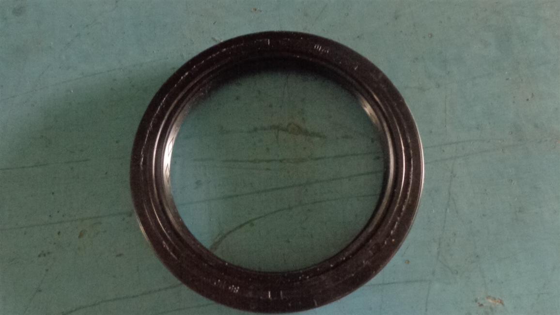 后轮毂外油封总成,80G141C