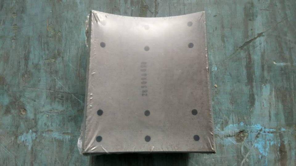 Rear drum brake pads (unit set, 1 set of 4 pieces), 12 holes, plate thickness 15,220*15*200-1