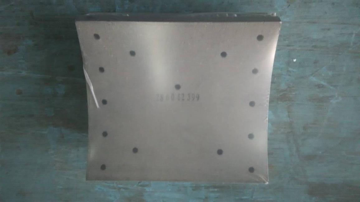 Rear drum brake pads (unit set, 1 set of 4 pieces), 15 holes, plate thickness 14.5, 220*14.5*207