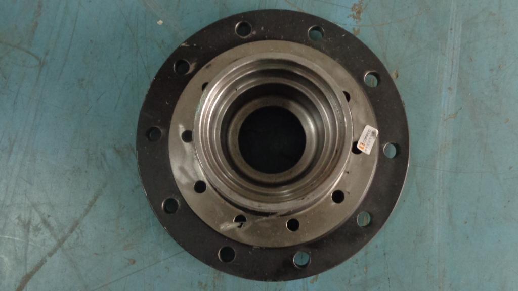 Wheel hub, F65D815