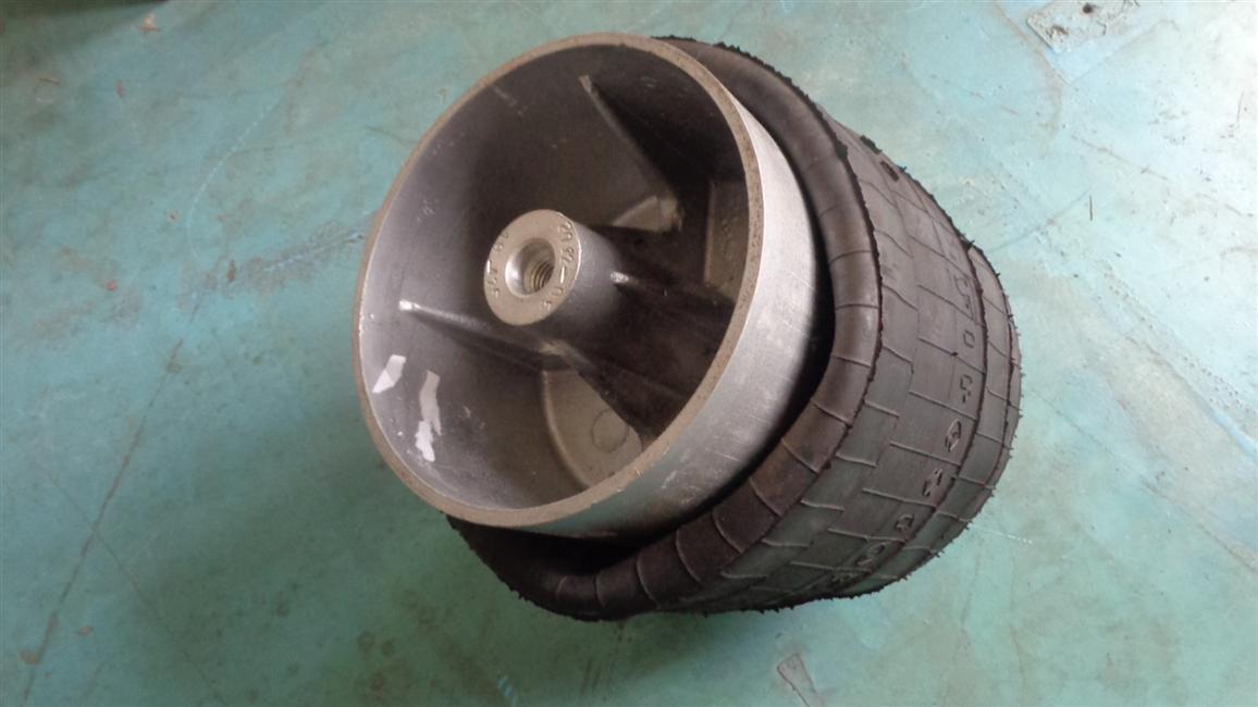 Front airbag assembly, KMF0902K-1