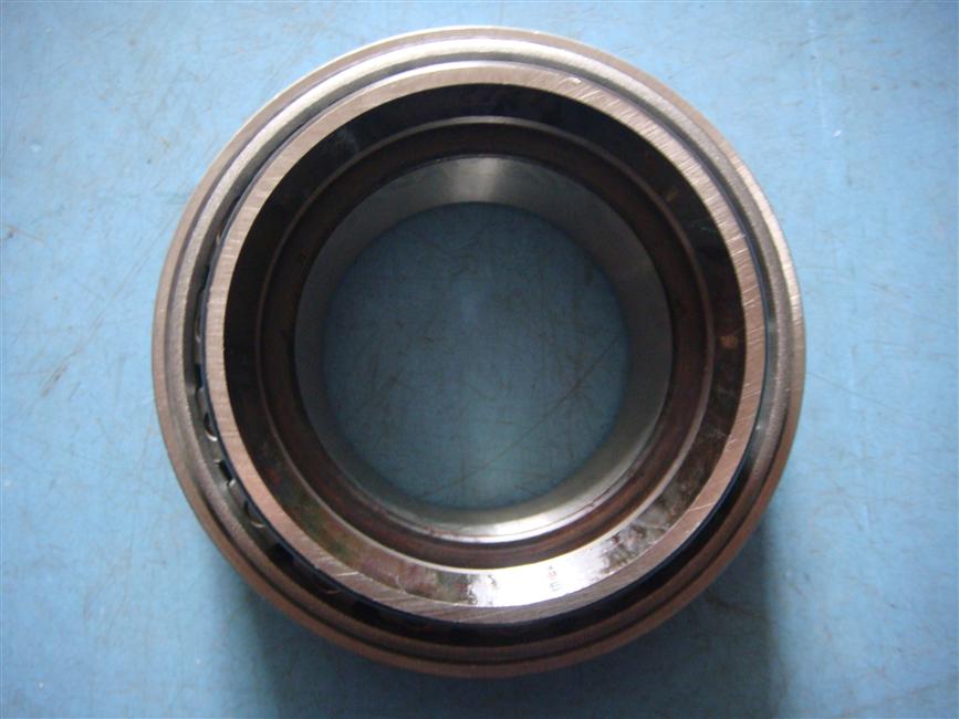 Front hub bearing assembly, F75D802-2