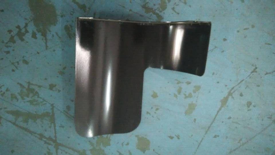 Airbag front shield (right), 229500110