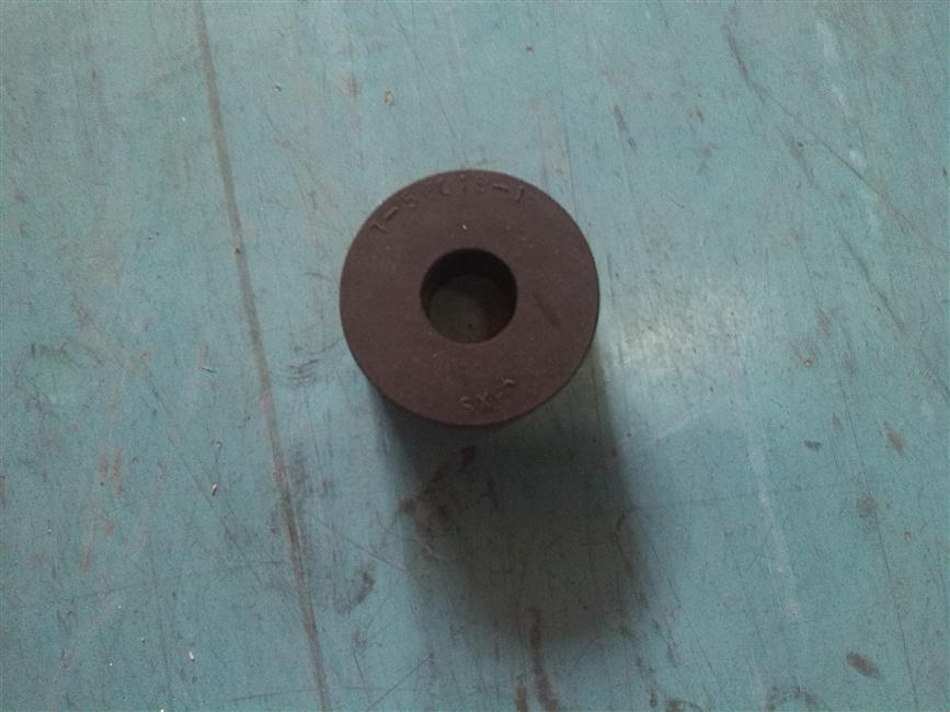 Vertical pull rod rubber sleeve, R90B254-1