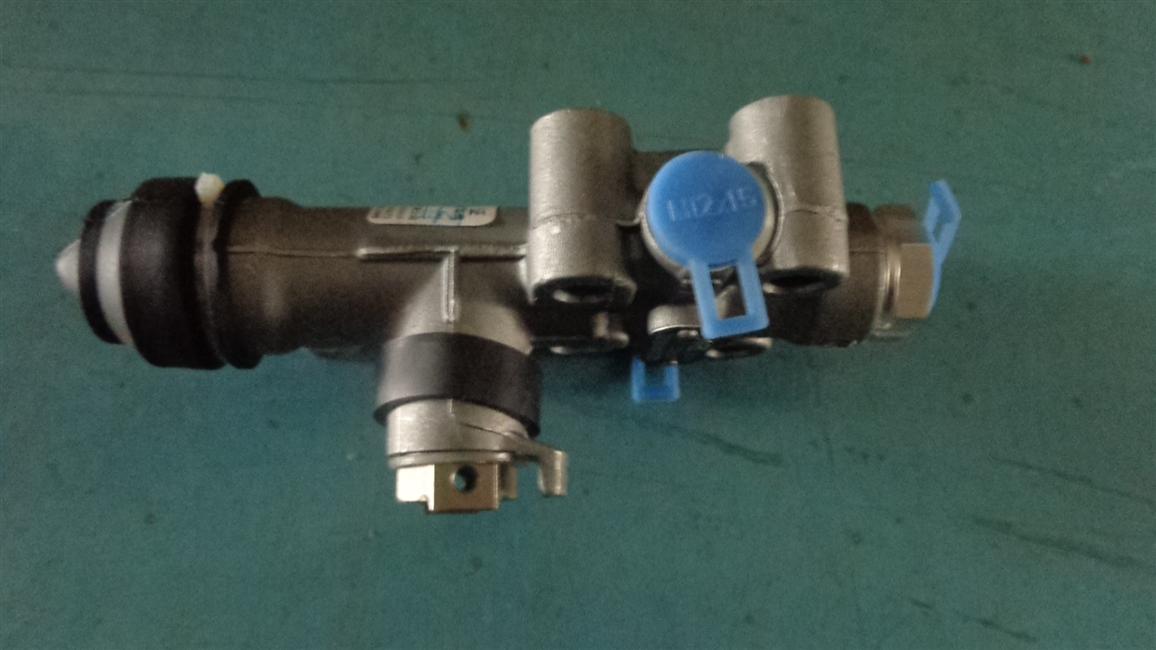 Air valve, height valve