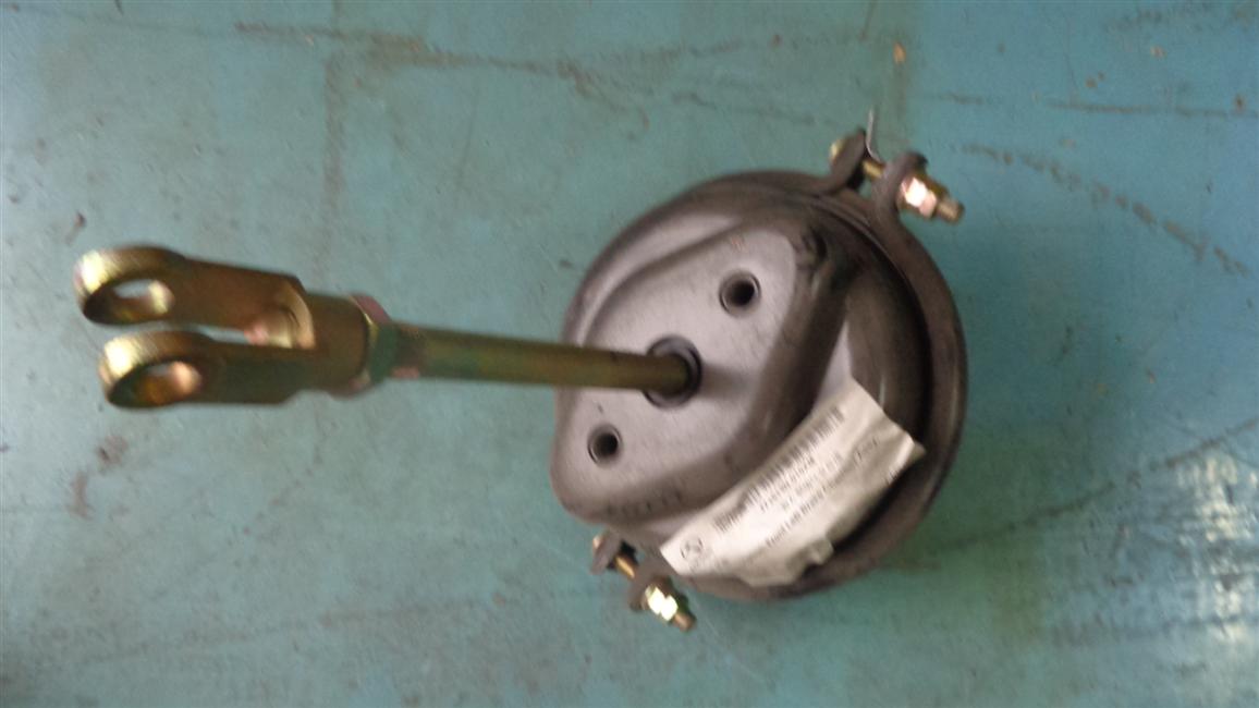 Front left brake chamber assembly, JY30XM-JWS1Z2-XMQ4-1