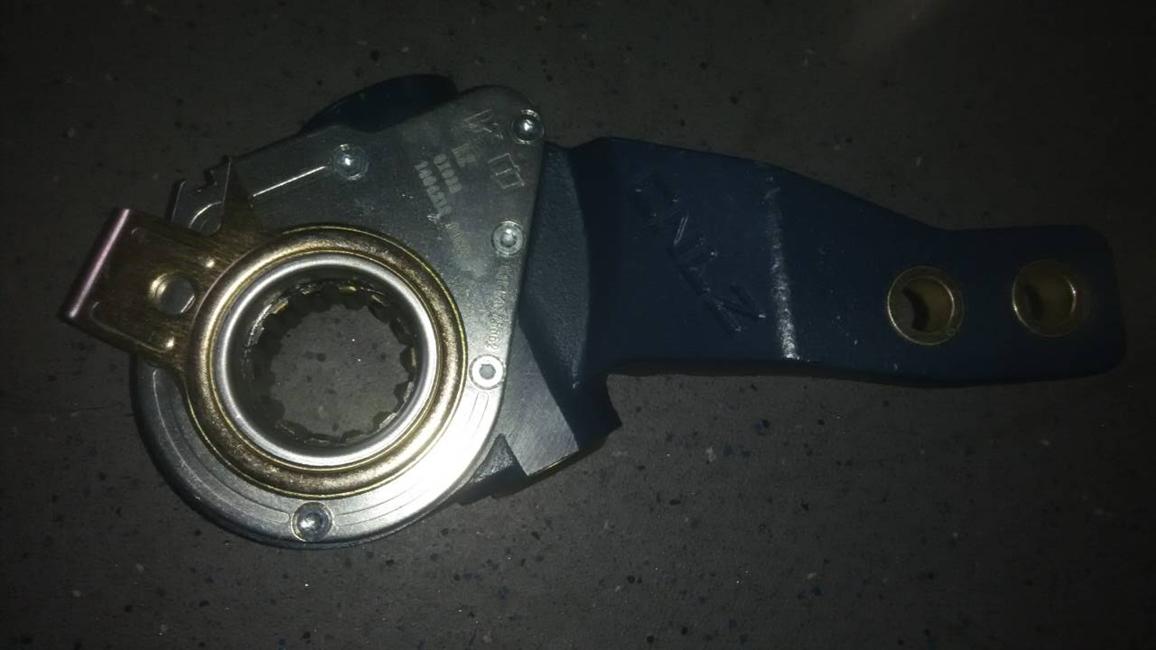 Front right brake adjustment arm, JY30XM-JWS1Z2-XMQ4-1