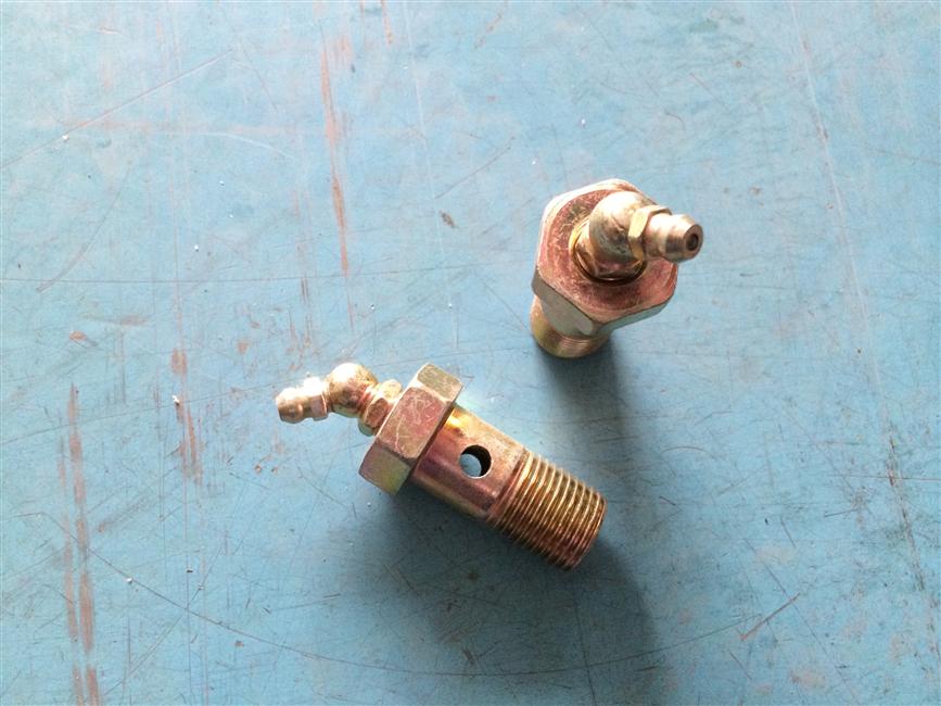 Montage d'étanchéité à l'huile de l'extrémité inférieure de la goupille principale, 30JS14M-00005