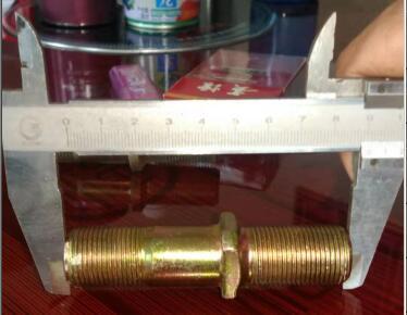 Left wheel bolt, 30JS14F-00005