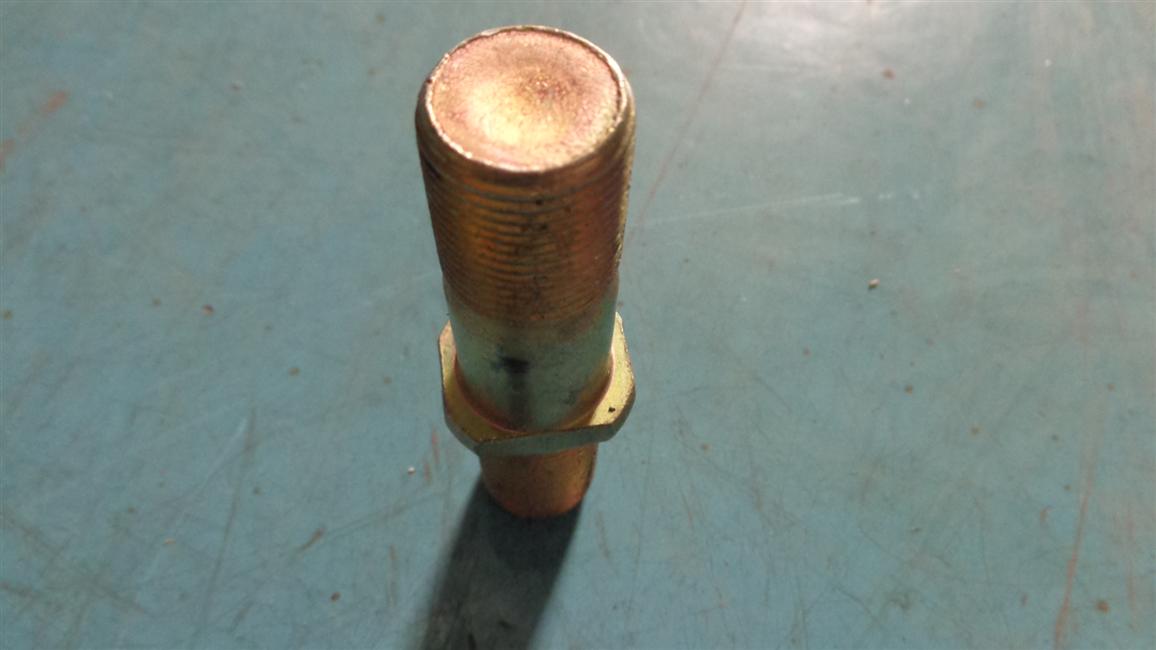 Left wheel bolt, 30JS14F-00005-1