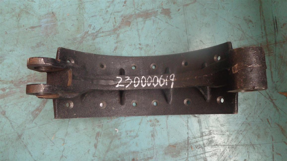 Chaussures de frein avant avec douille, 30JS12B-00005