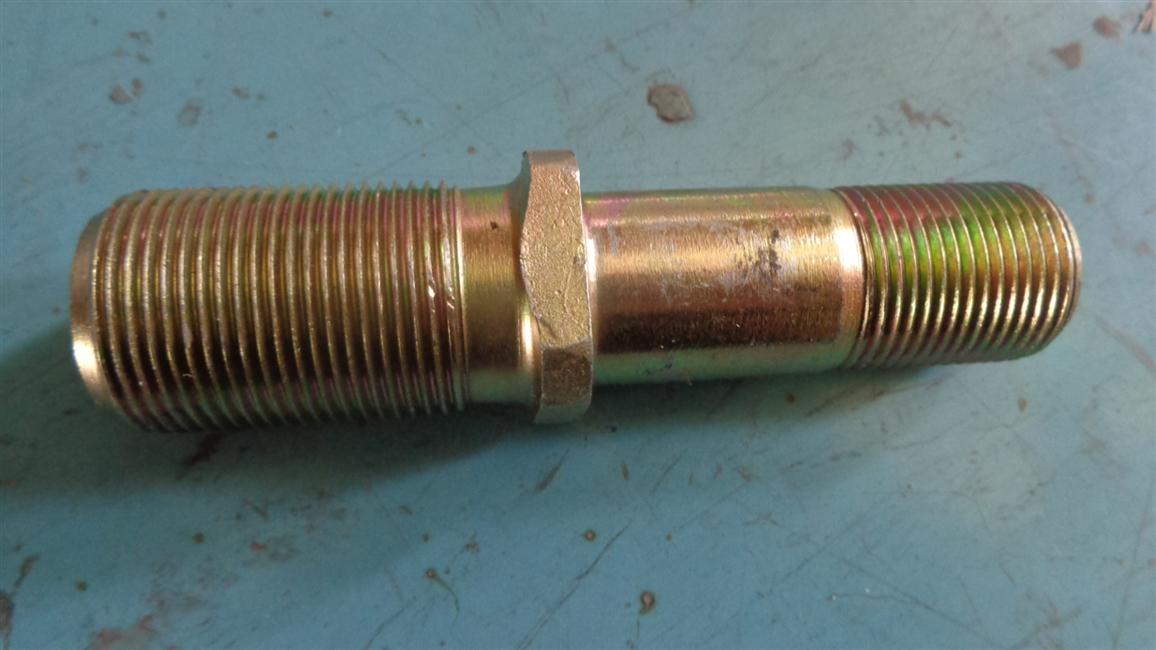 Right wheel bolt, 30FS20P-00005