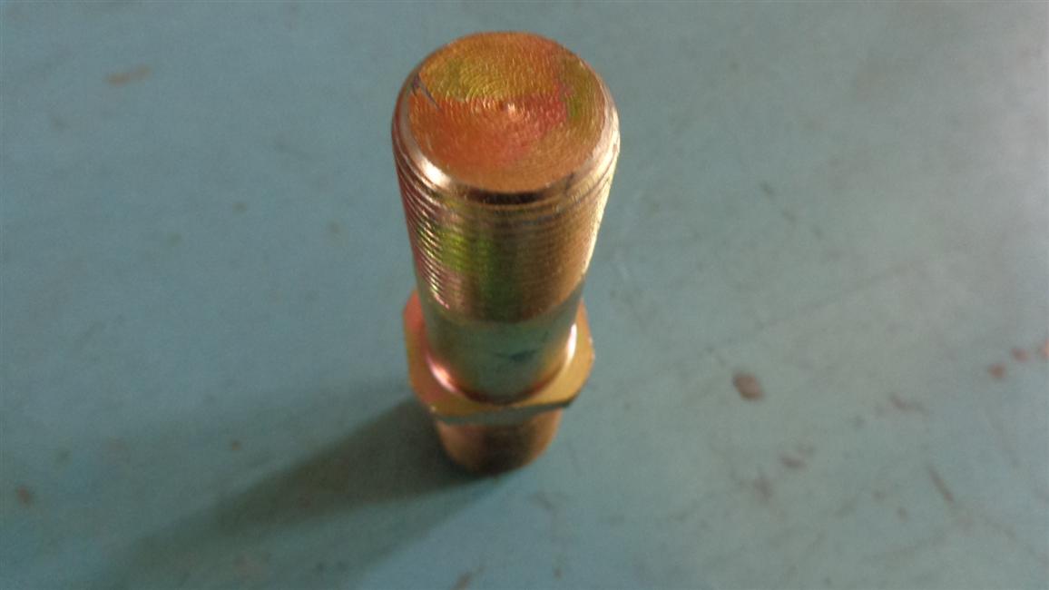 Right wheel bolt, 30FS20P-00005-1