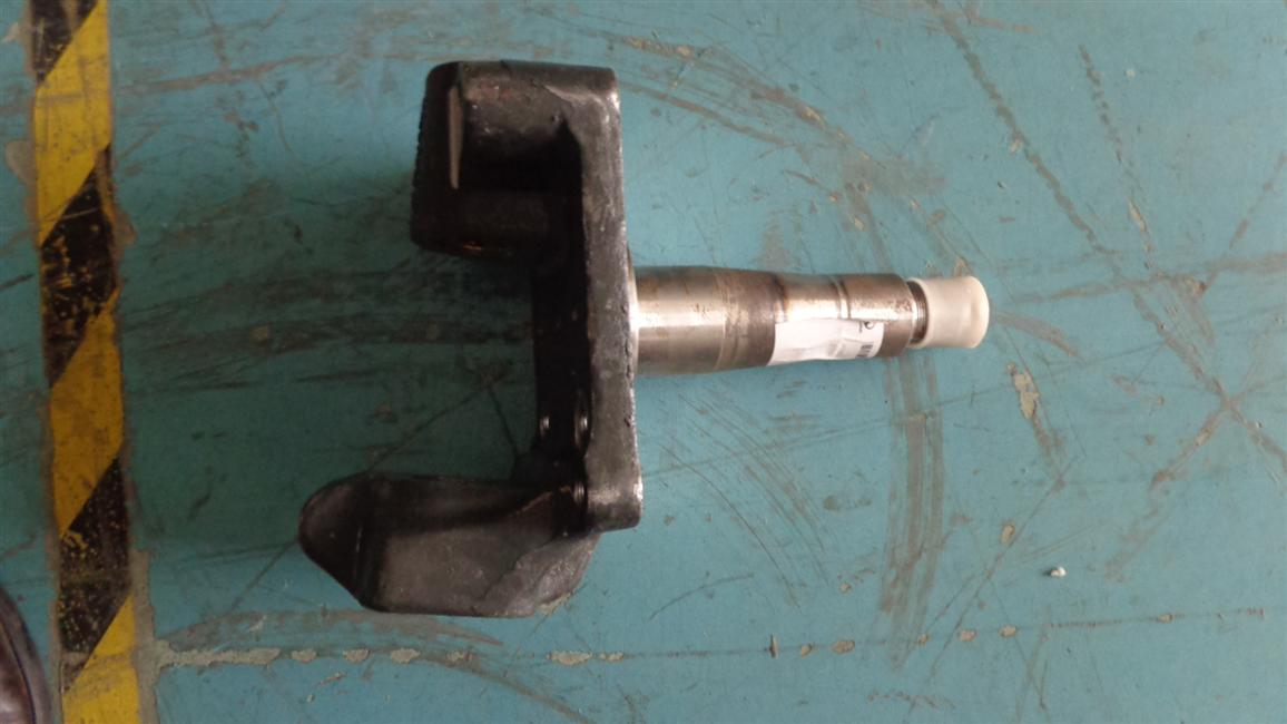 Right knuckle assembly, 30JS05E-00005