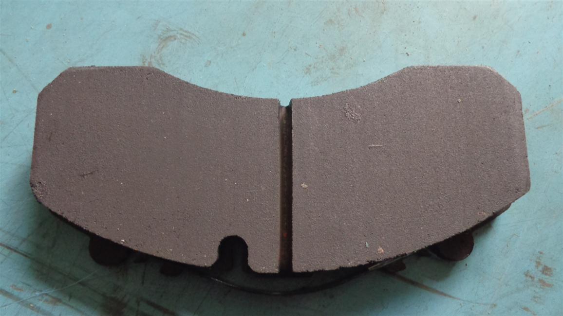 Plaquettes de frein à disque 22.5, 24ZS59F-00005