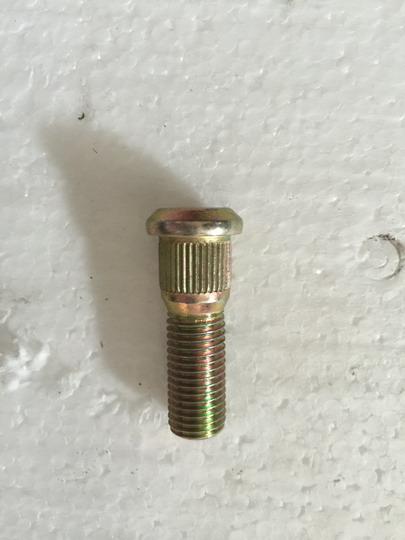 Boulons de pneus, CRR