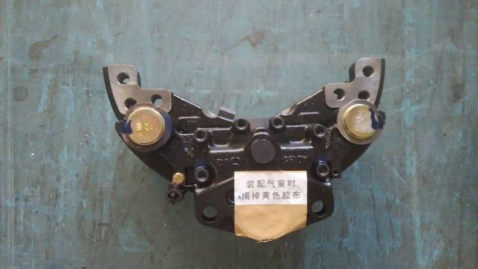 Left disc brake assembly, YF19.5, 3000005-JQ08N-1
