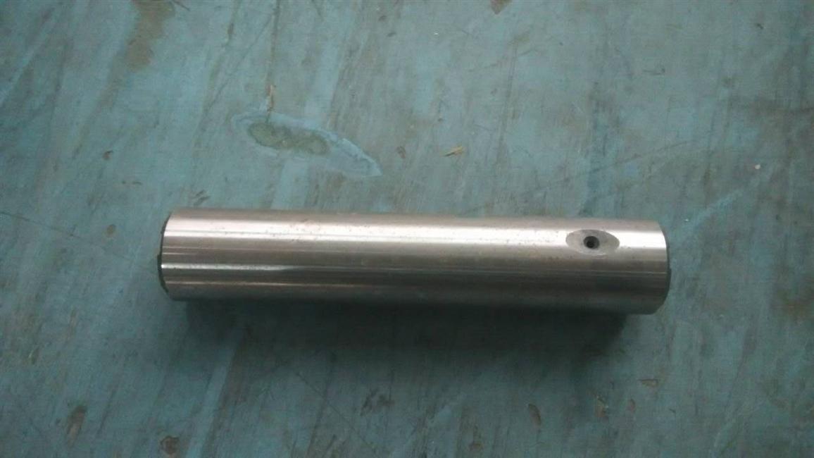 Steering joint kingpin, SQ30C039-A2