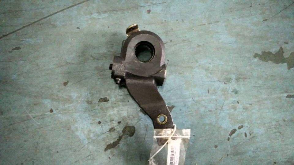 Bras de réglage automatique avant gauche, 230100294-1