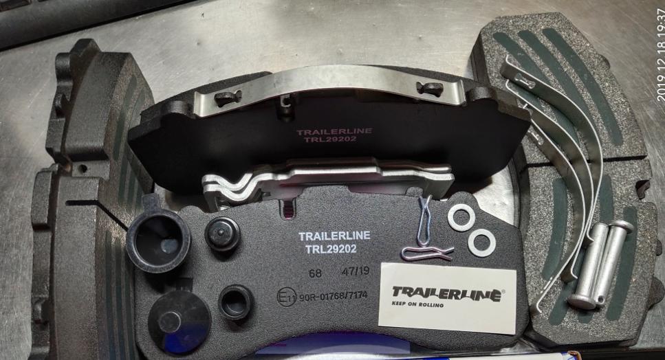 Дисковая фрикционная пластина (с мешком для ремонта), пригодная для Nol 22,5, ws, равнинная площадь (1 комплект из 4 единиц)